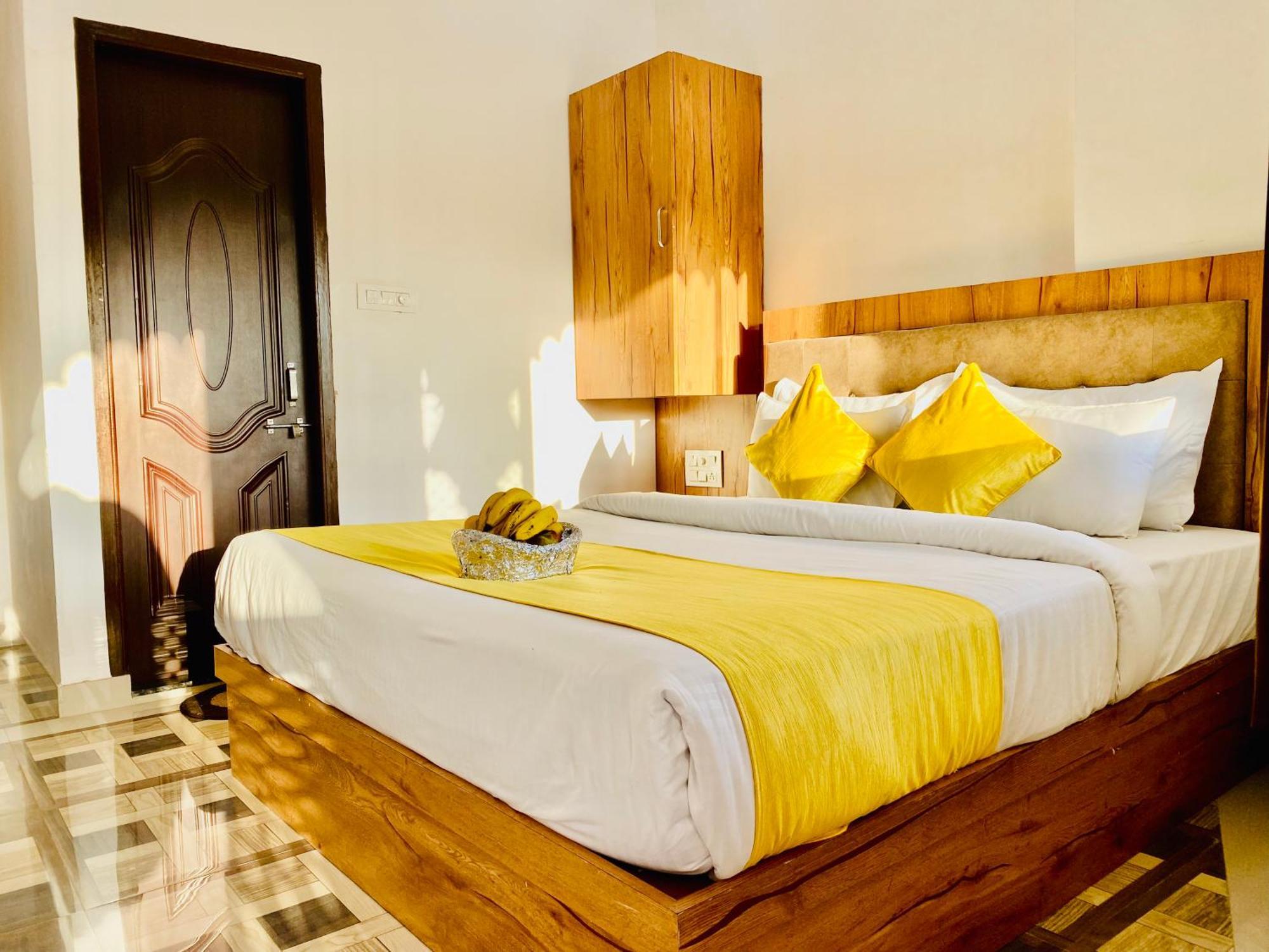 Hotel Vallabh A Lake Facing Balcony Udaipur Luaran gambar