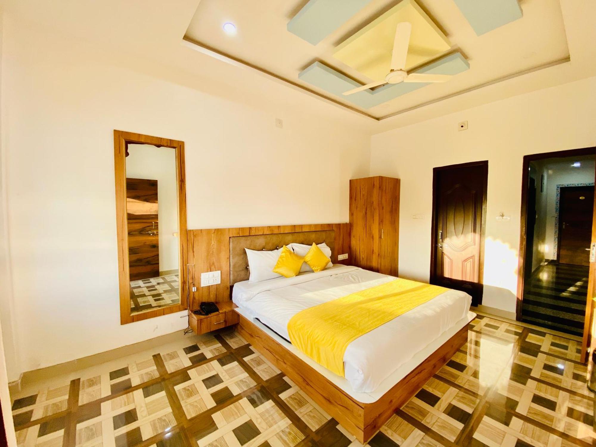 Hotel Vallabh A Lake Facing Balcony Udaipur Luaran gambar